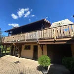 Chalet Kelly, Centre Ville / Jacuzzi / Sauna