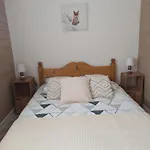 Chalet Kelly, Centre Ville / Jacuzzi / Sauna